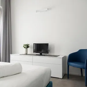 Youhosty - Meravigli R1 Small 16 , Milano Italia